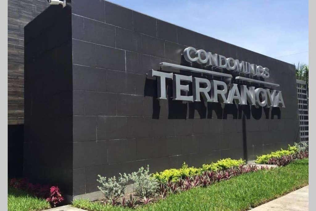 Moderno Y Acogedor Condominio En Zona Exclusiva San Pedro Sula Exterior foto